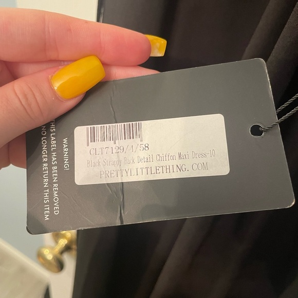 PrettyLittleThing Black One-Shoulder Maxi Dress - Picture 11 of 11